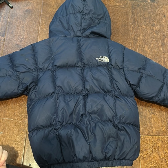 The north face puffy winter coat - Picture 6 of 6